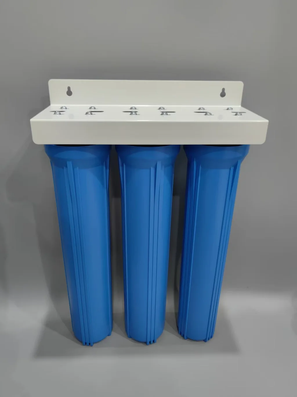 Trīspakāpju Big Blue filtru sistēma